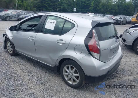 2017 Toyota Prius C One из США, поврежденный, VIN JTDKDTB31H1596232